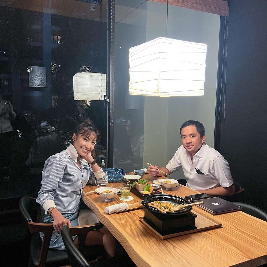 Potret Ayu Dewi dan Regi Datau