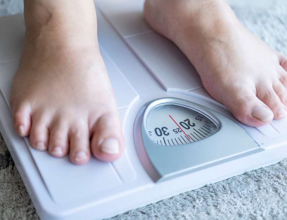 Menimbang Berat Badan