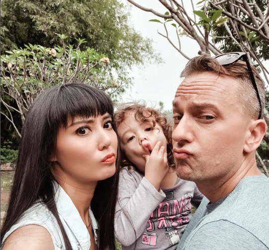 Keluarga Kecil Marissa Jeffryna