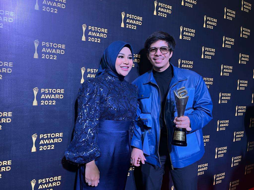 Aurel dan Atta