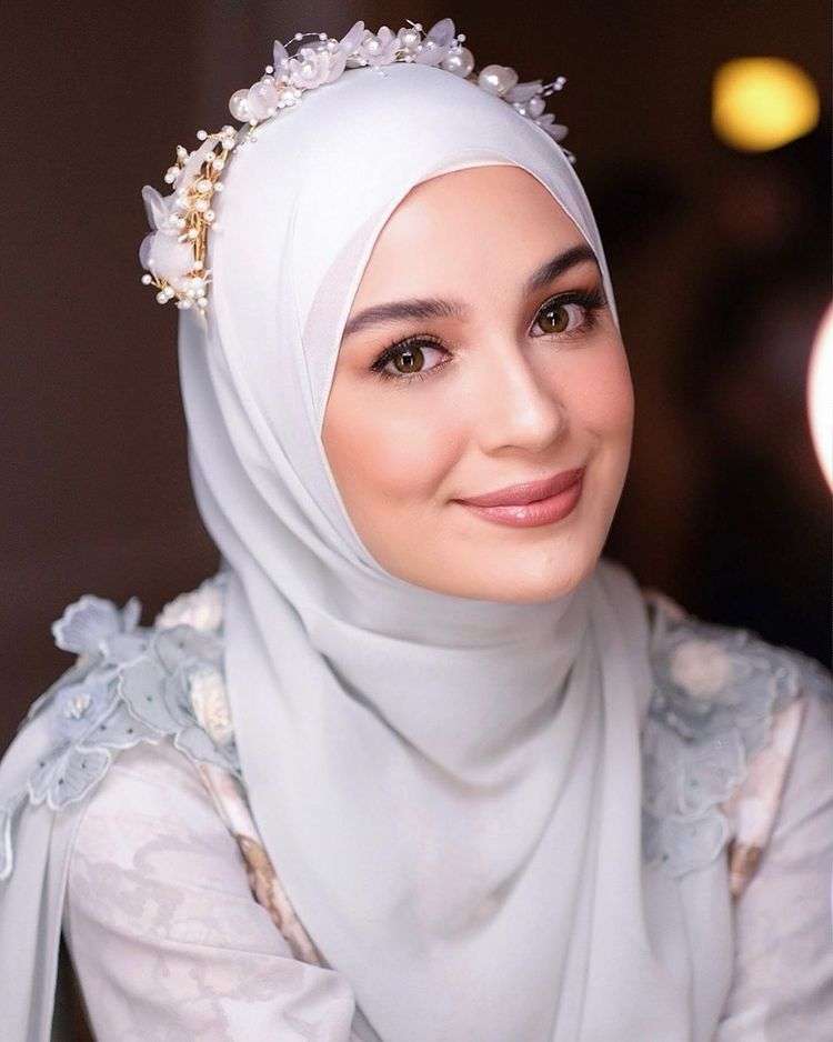 Shireen Sungkar