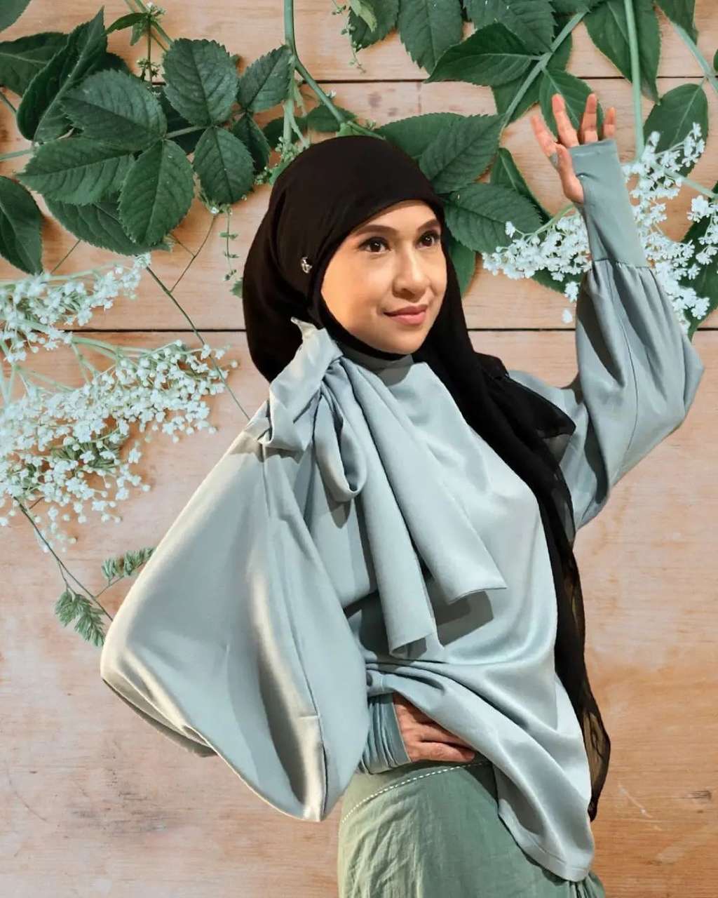 Potret Sylvana Herman Potret Sylvana Herman