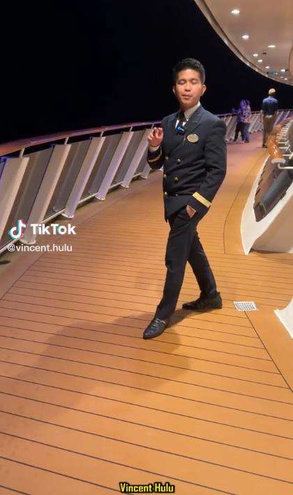 Detik-detik menegangkan berlayar di atas lautan angker Segitiga Bermuda.