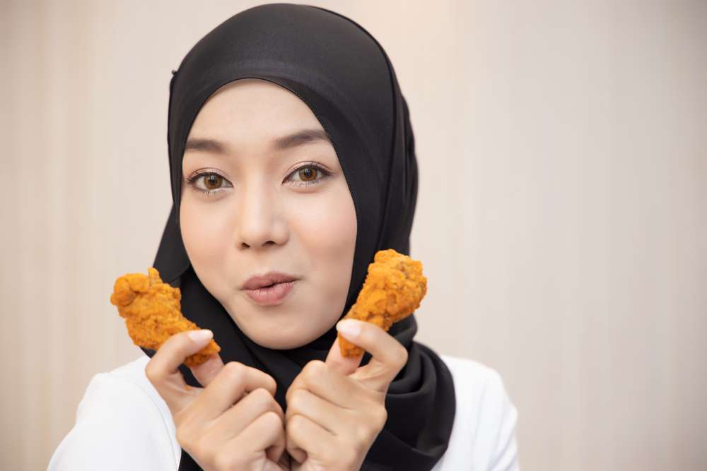 Makan Makanan Kurang Sehat