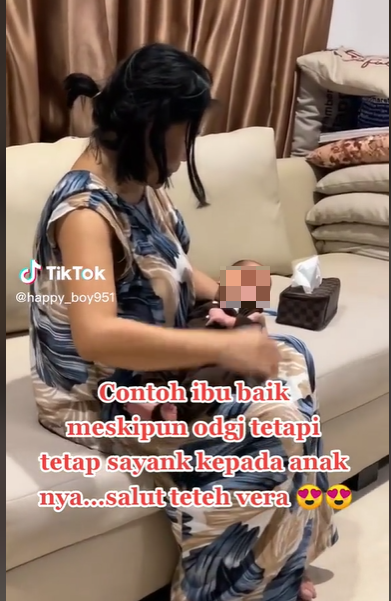 Viral Momen Wanita ODGJ Penuh Kasih Sayang Rawat Bayinya, Bikin Terenyuh