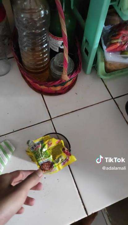 Hampir minum bumbu masak gegara bungkusnya mirip susu instan.