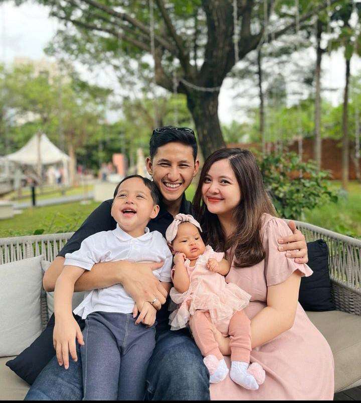Potret Tasya Kamila dan Suami
