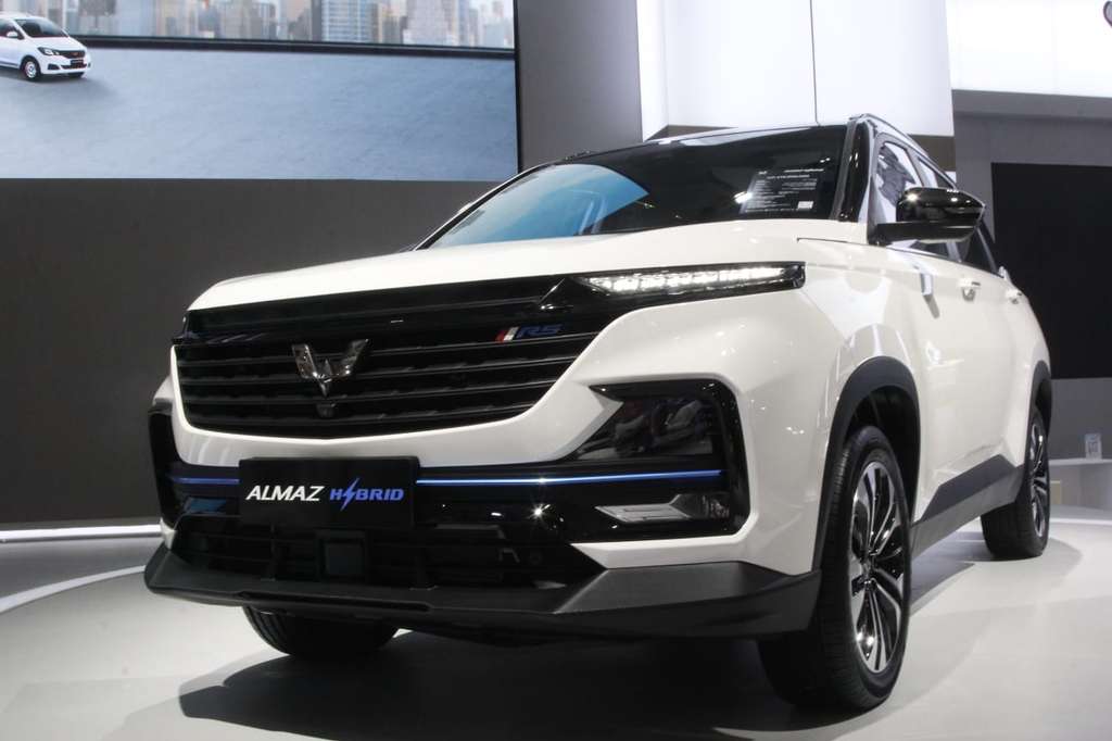 Wuling Almaz Hybrid