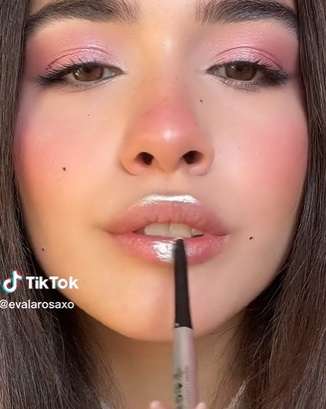 Memakai Highlighter