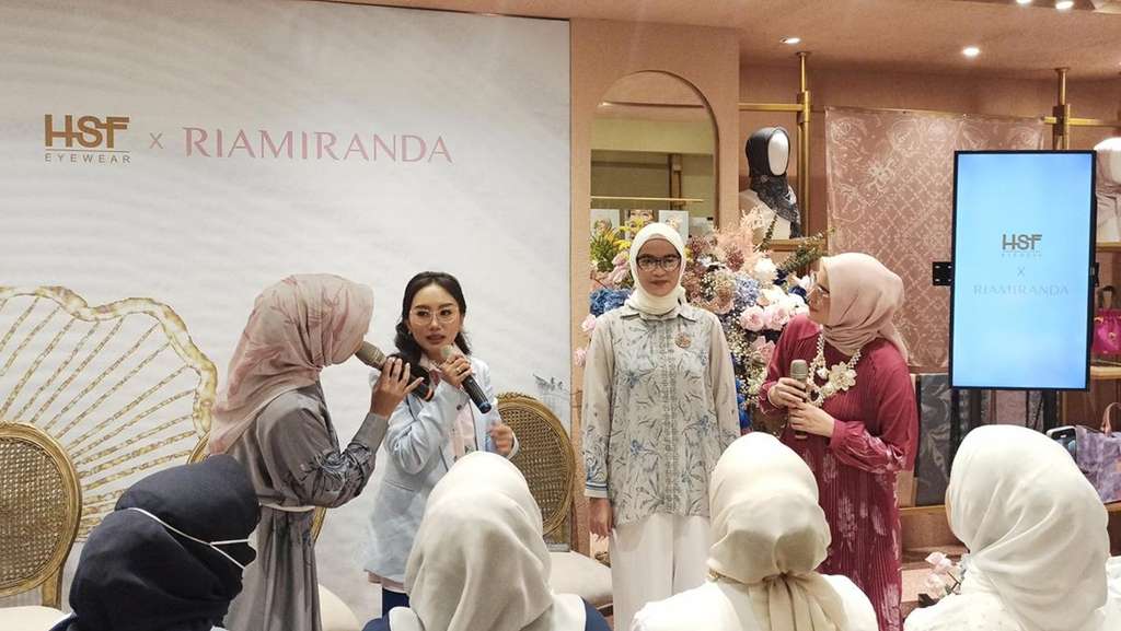 Melihat Cantiknya Dunia Lewat HSF Eyewear X Ria Miranda