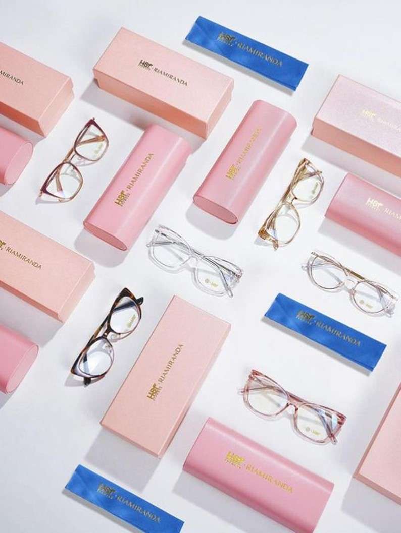 Melihat Cantiknya Dunia Lewat HSF Eyewear X Ria Miranda