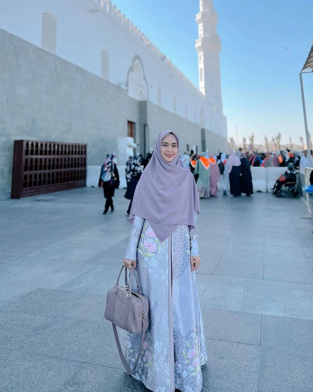 Potret Oki Setiana Dewi Ibadah Umroh