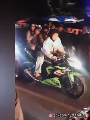 wanita geber motor wanita geber motor