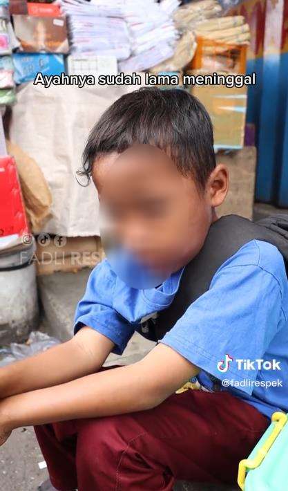 Bocah berjualan