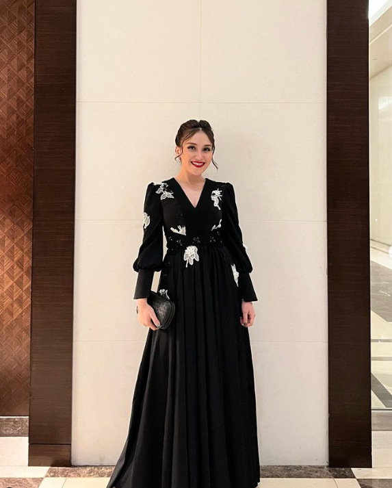 Instagram Ayu Ting Ting