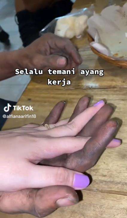 Pasangan berjuang dari nol hingga sama-sama lulus S-2