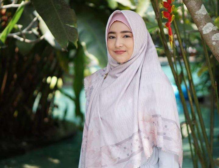 Potret Cindy Fatikasari