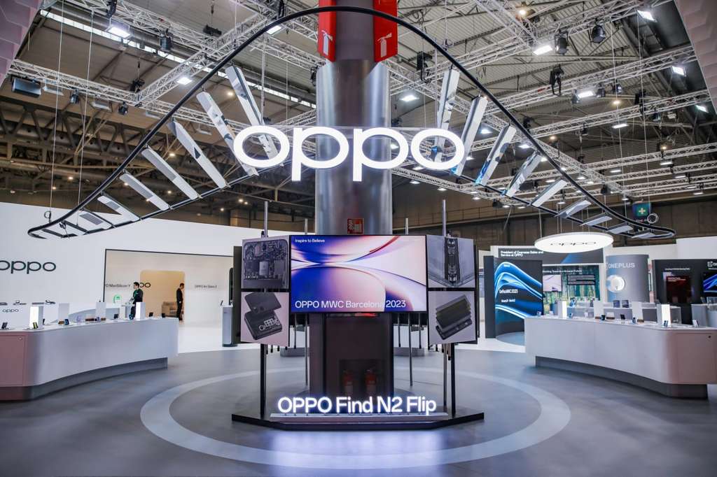 OPPO Pamer Smartphone Lipat Find N2 Flip di Barcelona