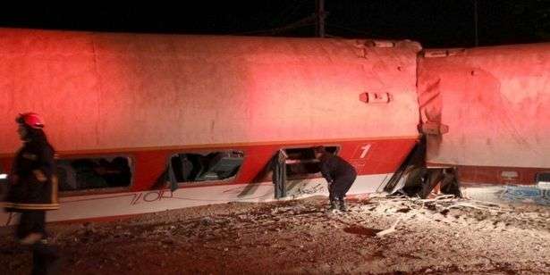 Penampakan Ngeri 2 Kereta Tabrakan di Yunani