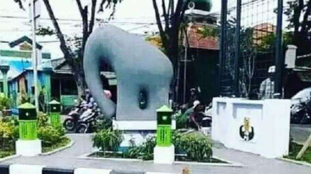 Viral Patung Gajah Mungkur Bentuk Unik Habiskan Dana Hingga 1 Miliar