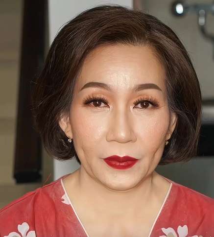 Alis Klien MUA Simetris