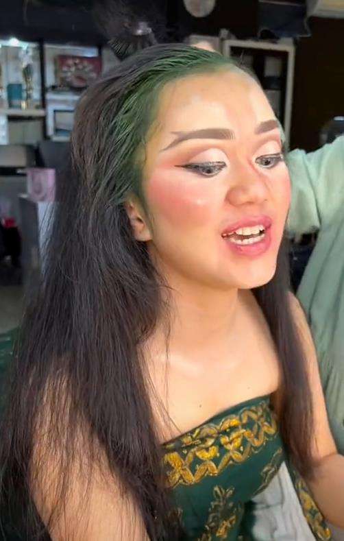 Momen pengantin mirip Erina Gudono teraniaya saat hapus makeupnya.