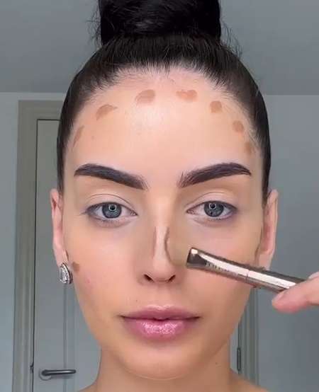 Memakai Cream Contour