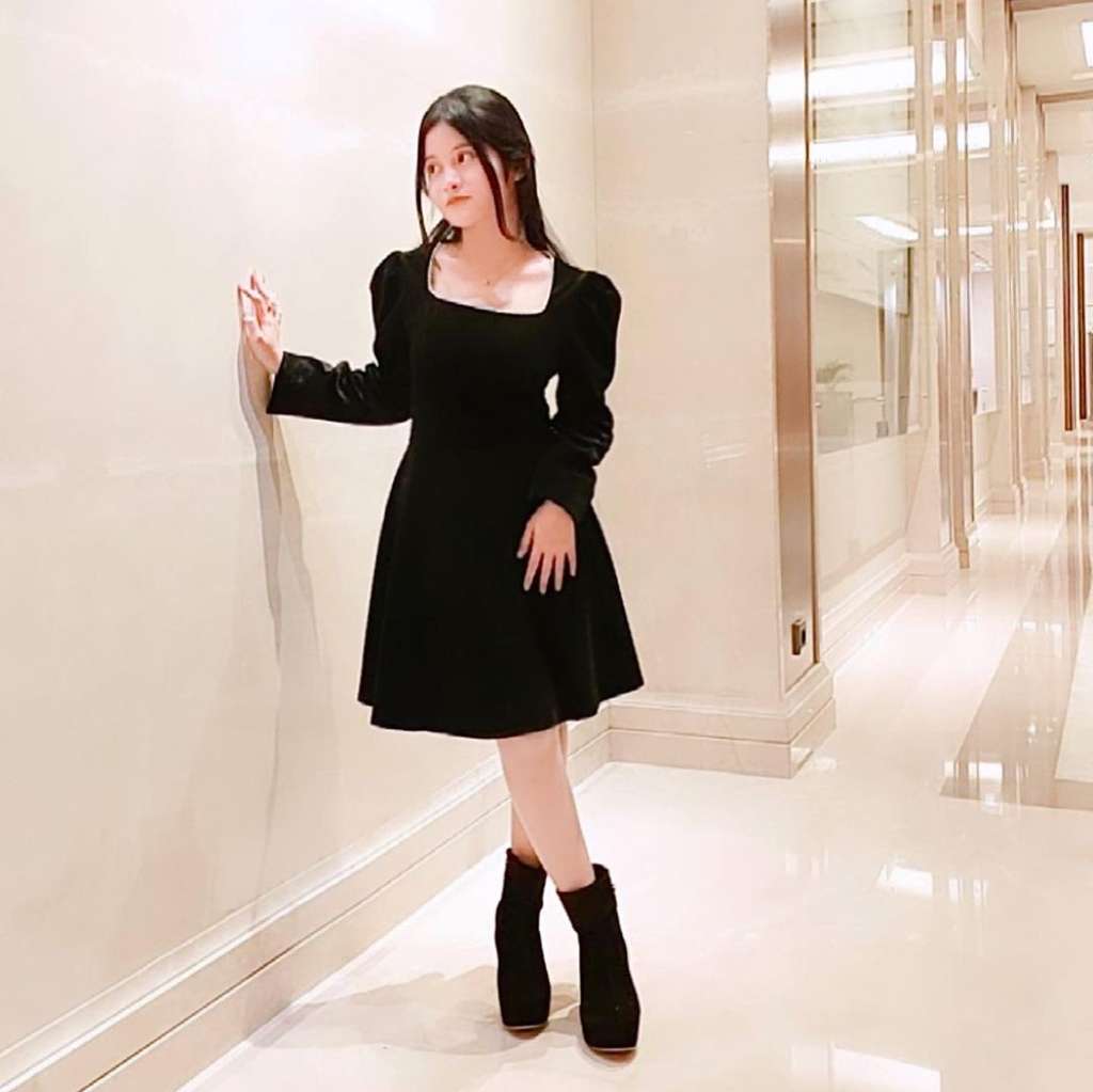 Potret Chika eks adik tiri Mayang