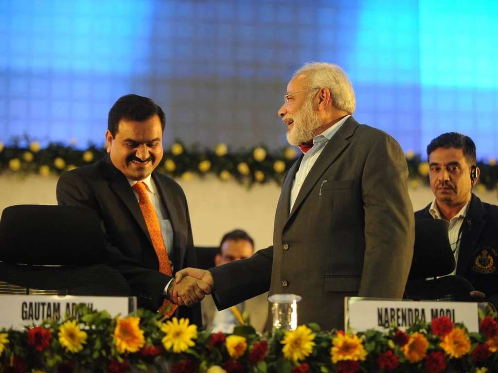 Grup Adani telah berkembang pesat selama Modi berkuasa. Grup Adani telah berkembang pesat selama Modi berkuasa.