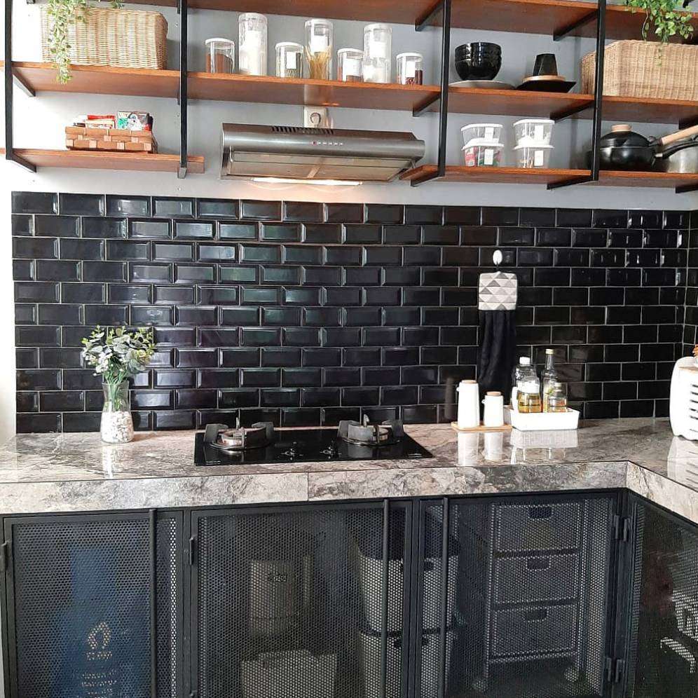 dapur hitam