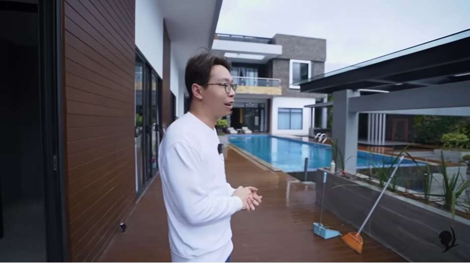 Potret rumah dokter Richard Lee