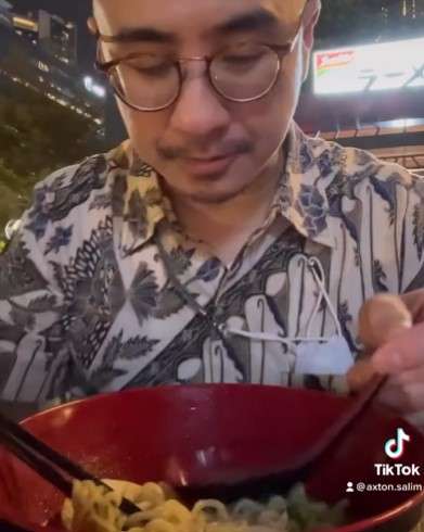 Axton Salim