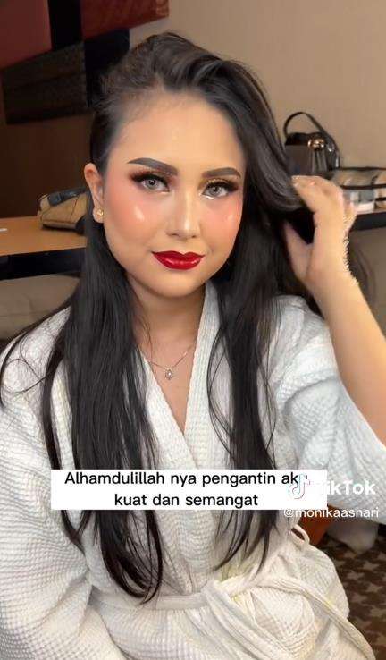 Pengantin dimakeup sambil tidur karena sakit, hasilnya justru bikin kaget.