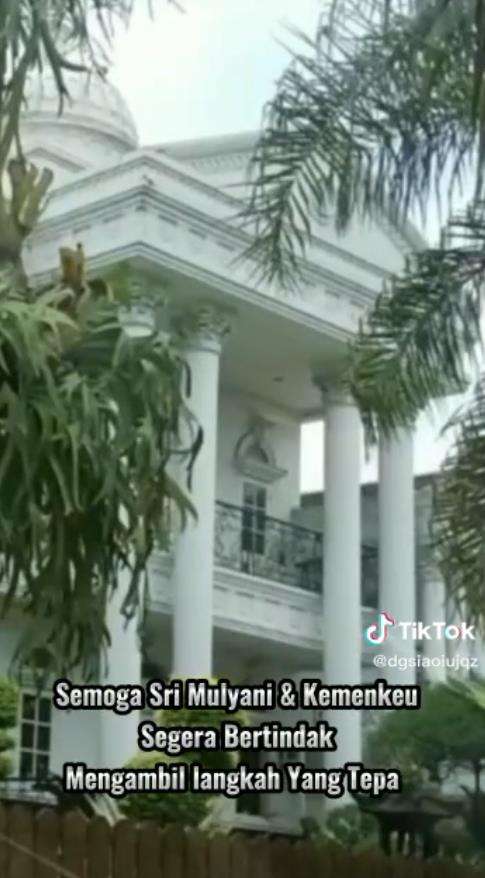 Rumah diduga milik pegawai Kemekeu yang memiliki harta tidak wajar.