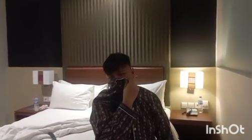 Viral suami gerebek istri berduaan di kamar hotel dengan selingkuhan.