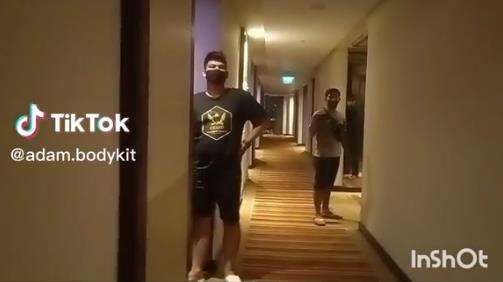 Viral suami gerebek istri berduaan di kamar hotel dengan selingkuhan.