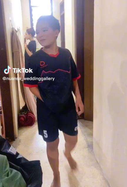 Cewek tomboy dimakeup jadi pagar ayu malah bikin pangling.