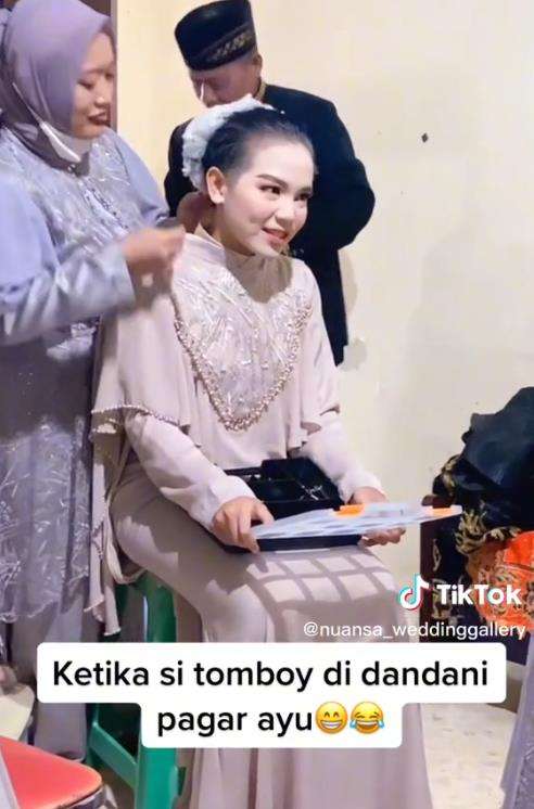 Cewek tomboy dimakeup jadi pagar ayu malah bikin pangling.