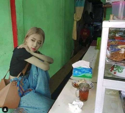 Konser di Jakarta, Warganet Edit Foto Member BLACKPINK Jadi Melokal