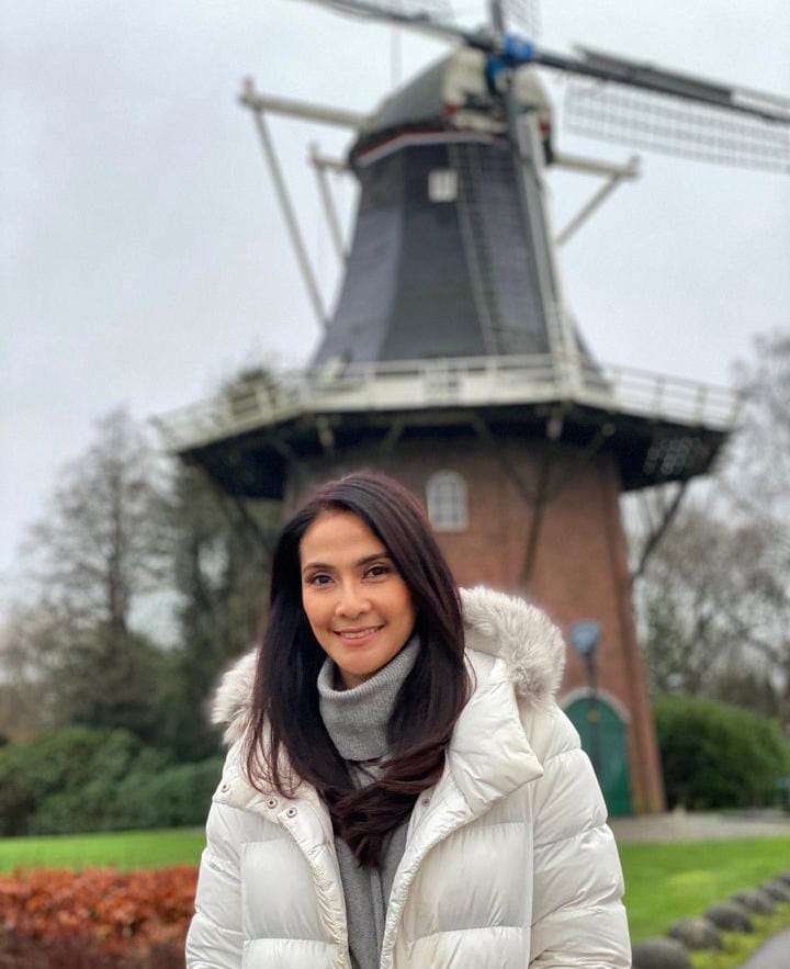 Potret Maudy Koesnaedi