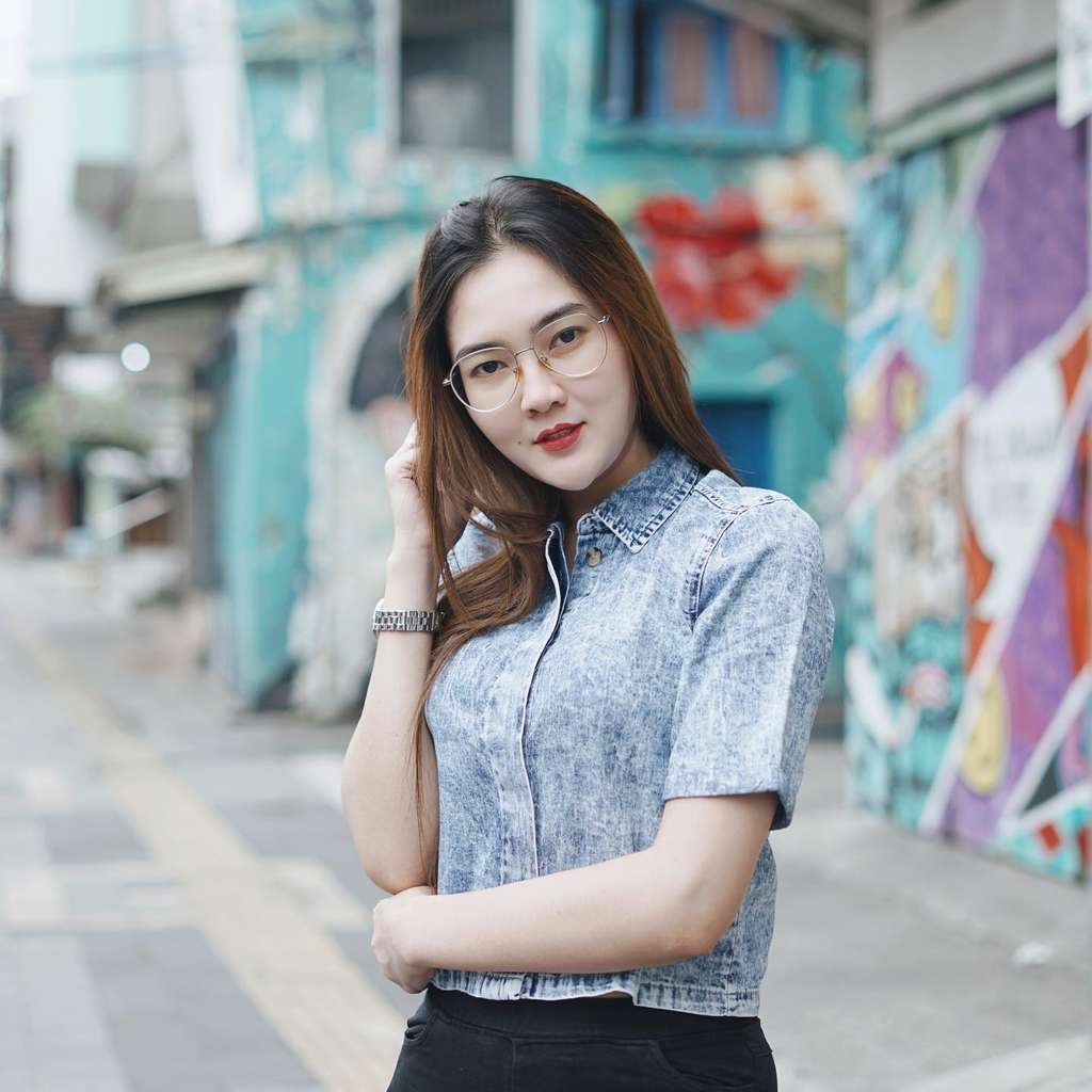 Nella Kharisma