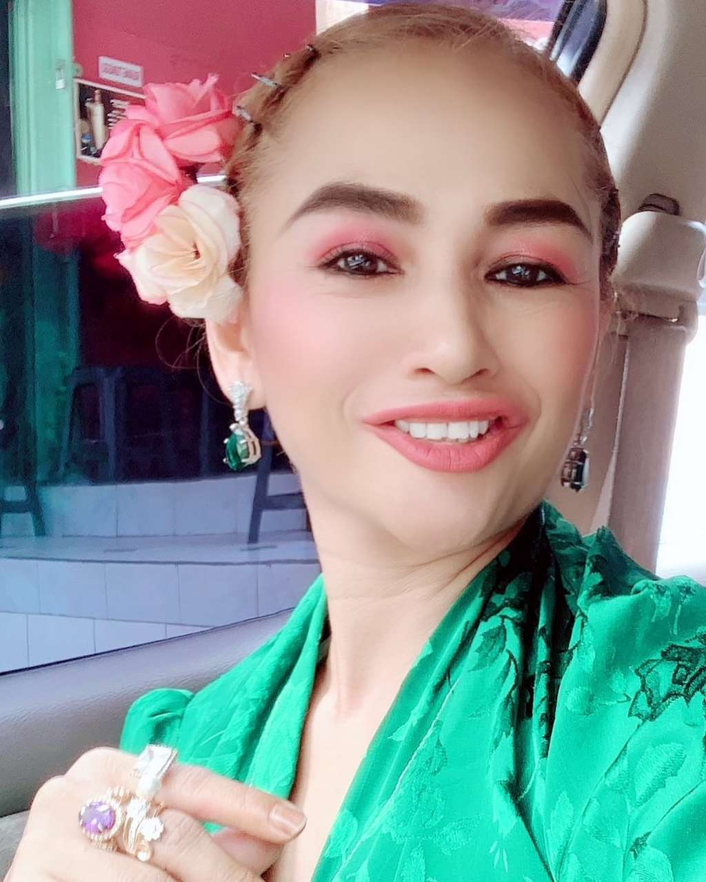 Potret Lilis Karlina Potret Lilis Karlina