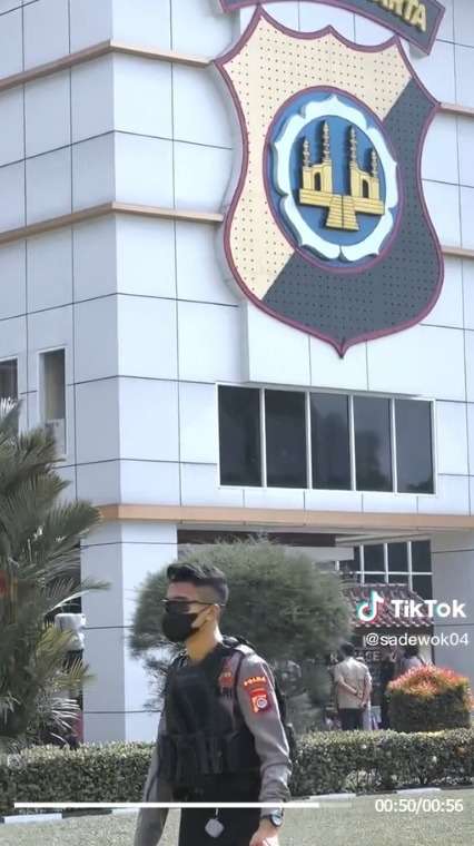Viral Video Polisi Yogya Sedang Bertugas, Disebut Ganteng oleh Warganet