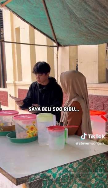 Bukannya Senang, Penjual ini Menolak Dagangannya Diborong Ternyata ini Alasannya