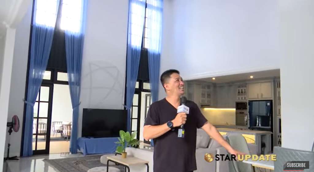 Rumah Eza Yayang pemeran Bang Ojak