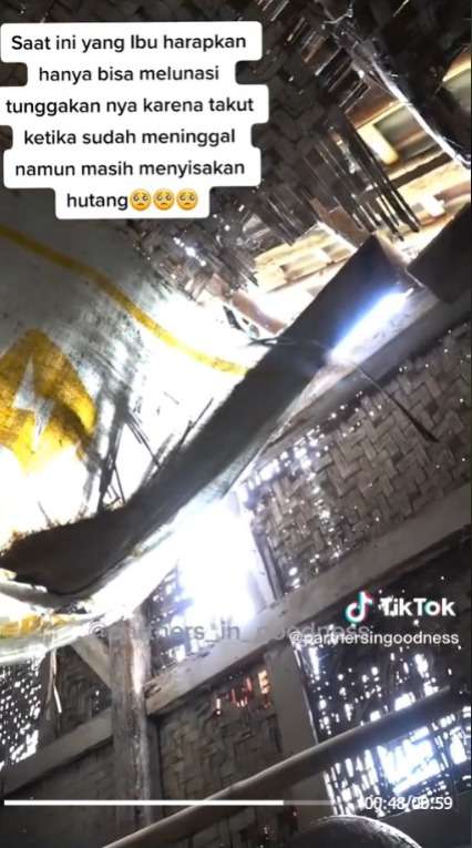 Kisah Pilu Nenek Jadi Badut Keliling Sehari Cuma Dapat 3 Ribu Rupiah