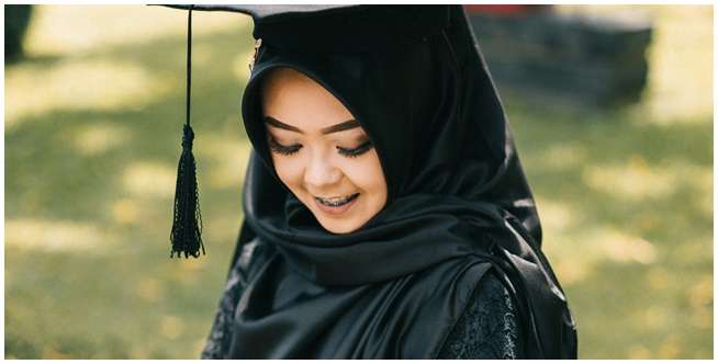 Model Hijab Wisuda Syari