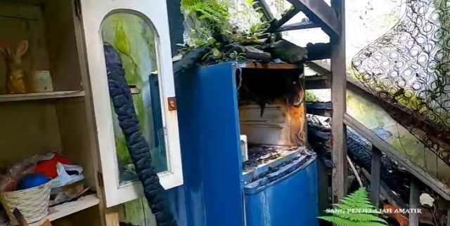 Rumah Mewah Terbengkalai, Bekas Kebakaran Banyak Barang Mewah di Dalamnya
