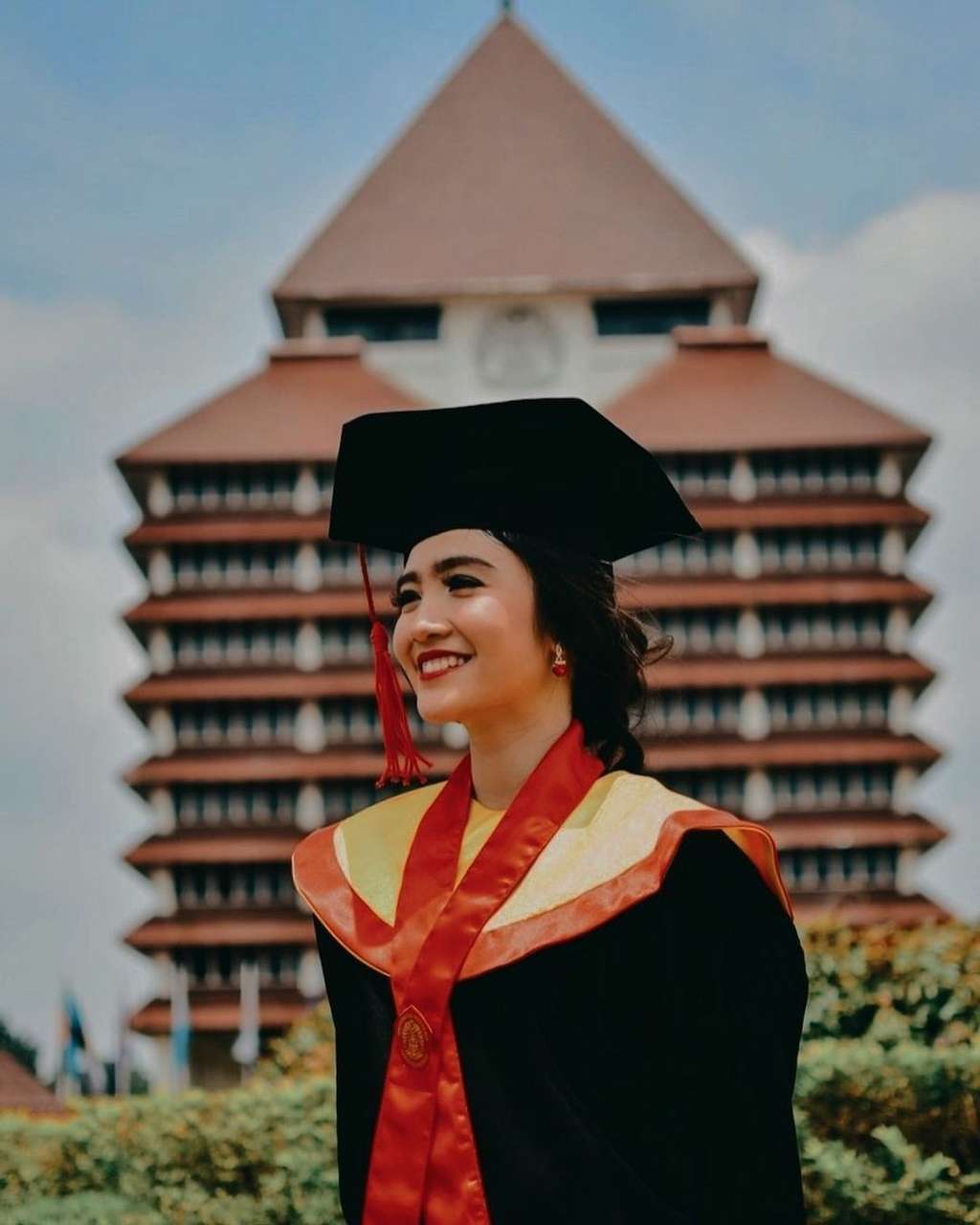 Potret Febby Rastanty