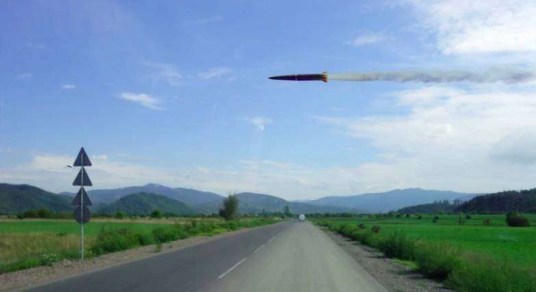 Rudal Rusia melesat di langit Ukraina